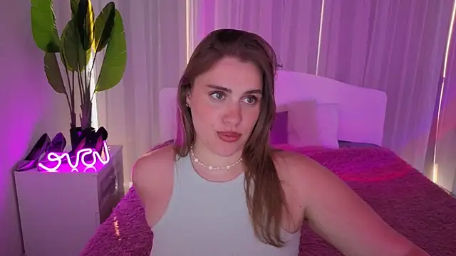Snapshot of Milana_Monroe chatting on June 30, 5:03 pm Milana Monroe online show from June 30, 5:03 pm