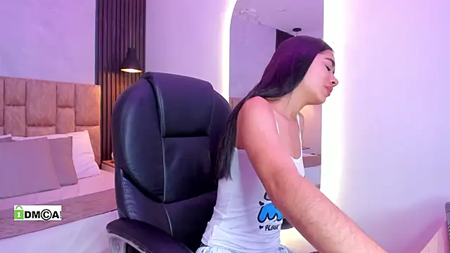 Snapshot of jasmin_adams chatting on June 29, 12:05 pm jasmin adams online show from June 29, 12:05 pm