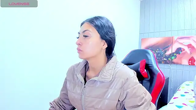 angell cooper8 online show from April 8, 12:16 pm