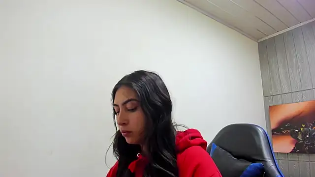 Snapshot of angell_cooper8 chatting on June 16, 12:30 pm angell cooper8 online show from June 16, 12:30 pm