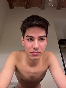 Snapshot of bcnbboy chatting on March 11, 2:28 am bcnbboy online show from March 11, 2:28 am