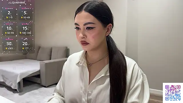 Sweet BerryBabe online show from June 14, 10:45 pm