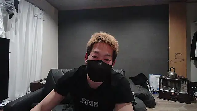 Snapshot of ryuaaaaa chatting on March 7, 4:04 pm ryuaaaaa online show from March 7, 4:04 pm