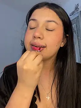 Snapshot of scarleth_marquezz chatting on May 17, 3:15 am scarleth marquezz online show from May 17, 3:15 am