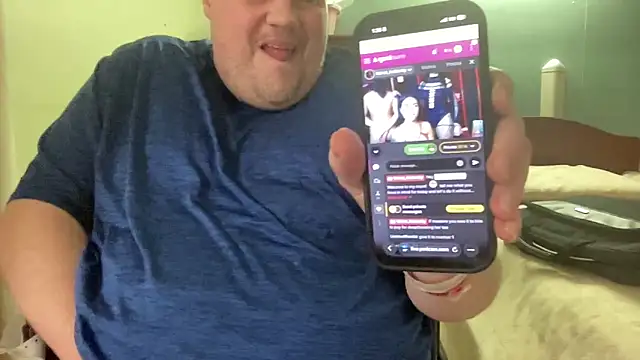 Snapshot of bdsm335 chatting on March 3, 6:25 pm bdsm335 online show from March 3, 6:25 pm