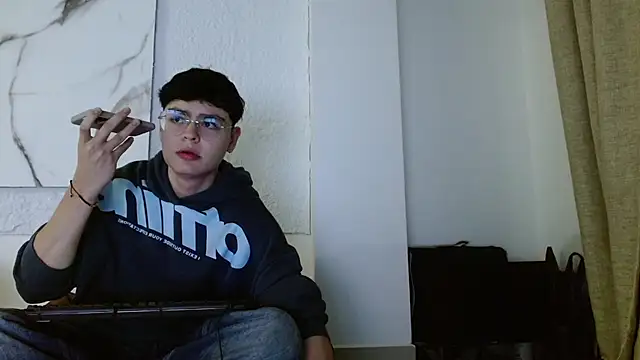 Jean Martiiinez online show from February 24, 1:25 am