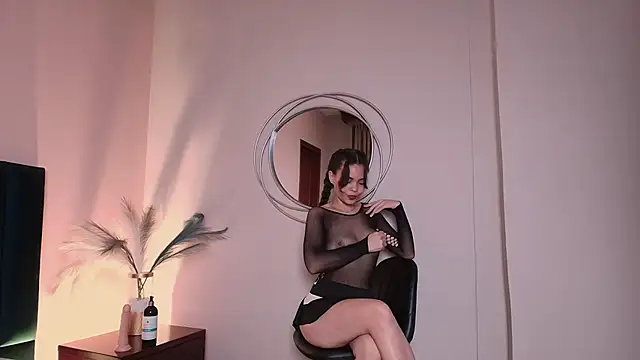 Snapshot of KatrionaNyx chatting on May 29, 12:08 am KatrionaNyx online show from May 29, 12:08 am