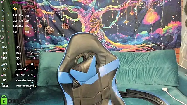 TanaMoonly online show from March 31, 1:00 pm