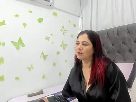 Snapshot of Ailen_souza chatting on February 20, 6:41 pm Ailen souza online show from February 20, 6:41 pm