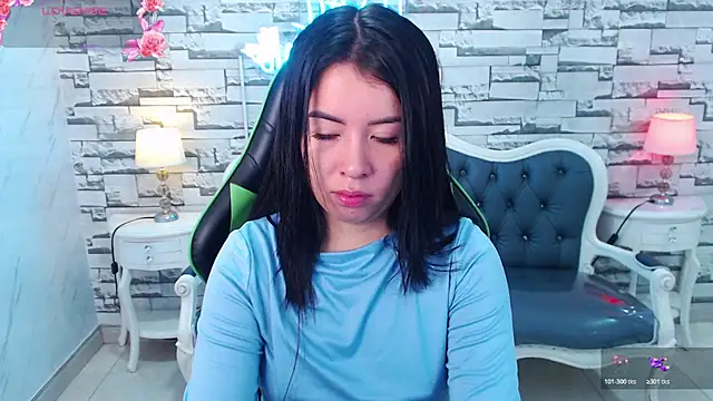 Snapshot of Kylia_a chatting on June 30, 12:50 pm Kylia a online show from June 30, 12:50 pm