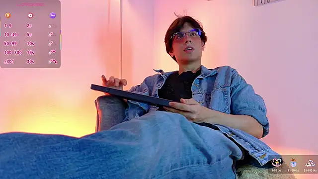 lui x dust online show from March 16, 3:56 am