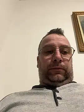 Snapshot of cristian_anal88 chatting on February 25, 8:07 pm cristian anal88 online show from February 25, 8:07 pm