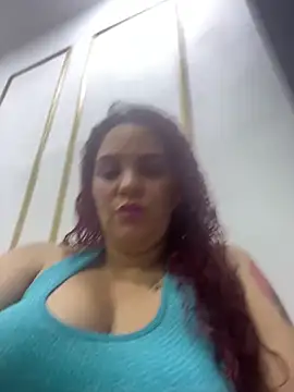 Snapshot of Eva_milfxxx chatting on June 7, 2:05 am Eva milfxxx online show from June 7, 2:05 am