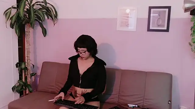 Bel Vamp online show from April 15, 4:52 am