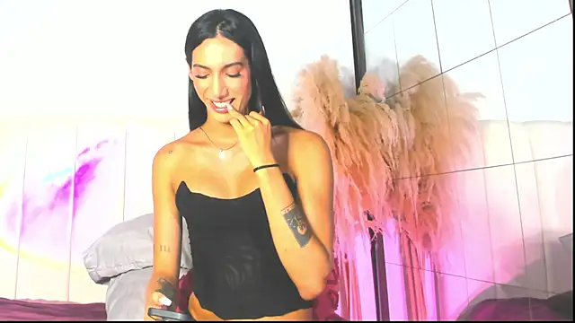 VelvetEstefa online show from April 9, 3:28 am