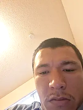 Snapshot of gueboloco2626 chatting on February 19, 2:13 pm gueboloco2626 online show from February 19, 2:13 pm