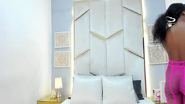 KarinaaCoxx online show from March 20, 12:32 pm