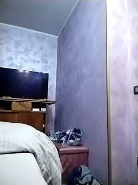 Snapshot of marti_8 chatting on February 21, 2:34 am marti 8 online show from February 21, 2:34 am