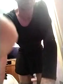 Snapshot of marti_8 chatting on March 1, 3:08 am marti 8 online show from March 1, 3:08 am