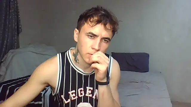 Snapshot of Denis_sport chatting on May 25, 5:41 pm Denis sport online show from May 25, 5:41 pm