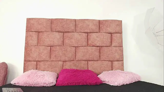 Snapshot of Fulll_Ass_Nastyy chatting on February 21, 2:18 pm Fulll Ass Nastyy online show from February 21, 2:18 pm