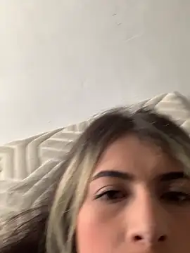 Snapshot of Candy_Lennon chatting on March 3, 7:20 pm Candy Lennon online show from March 3, 7:20 pm