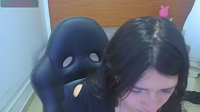 Snapshot of mila_t_ chatting on February 24, 8:51 pm mila t online show from February 24, 8:51 pm