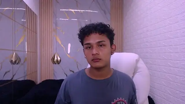 velvet o online show from February 24, 3:26 am