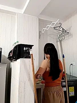 sara cute so online show from April 8, 7:03 pm