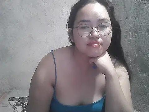 wildchinita00 online show from April 9, 8:03 pm
