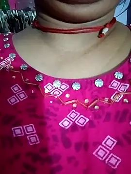 Snapshot of Karishma_bhabi99A chatting on May 16, 7:56 pm Karishma bhabi99A online show from May 16, 7:56 pm