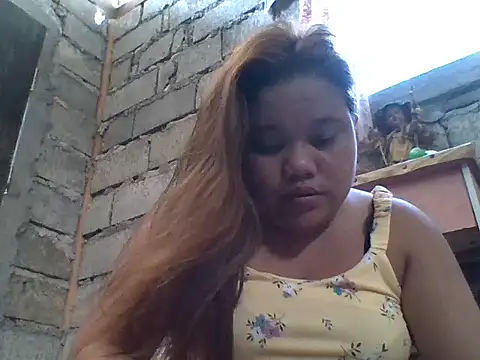 sweetlyn31 online show from June 18, 5:41 am