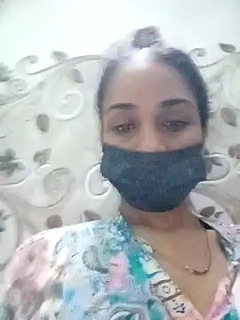 Vandana122 online show from May 14, 12:45 pm