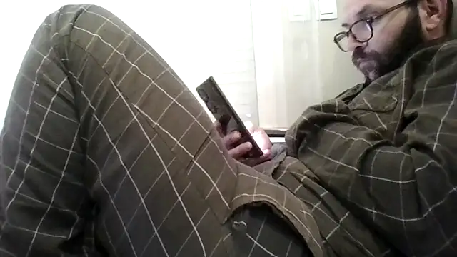 Snapshot of Florent1307 chatting on June 18, 8:35 pm Florent1307 online show from June 18, 8:35 pm