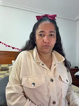 CrystalIvy online show from March 12, 8:09 am