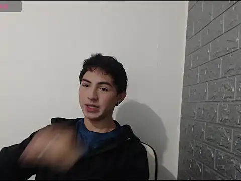 crissfer1 online show from February 25, 8:18 pm