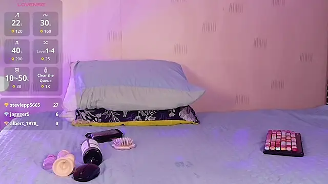 naughtyyindiann online show from March 21, 8:19 am