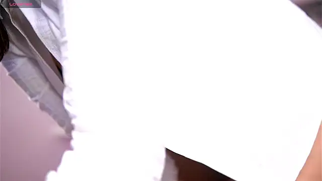 Snapshot of Playful_Issa chatting on March 2, 7:15 am Playful Issa online show from March 2, 7:15 am