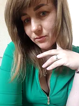 Snapshot of AdaGold612 chatting on March 15, 9:37 am AdaGold612 online show from March 15, 9:37 am