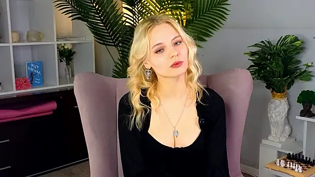 OlindaFosdick online show from February 20, 2:17 pm