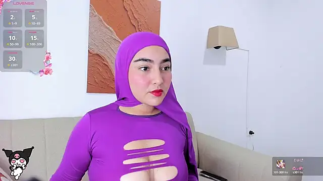 Snapshot of Malika_Noor chatting on May 30, 3:20 pm Malika Noor online show from May 30, 3:20 pm