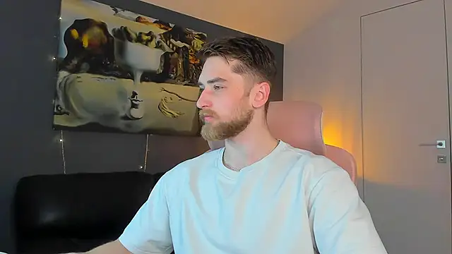 Dexter Raze online show from April 15, 7:15 am