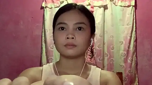 Snapshot of DessertFlower chatting on March 2, 5:08 am DessertFlower online show from March 2, 5:08 am