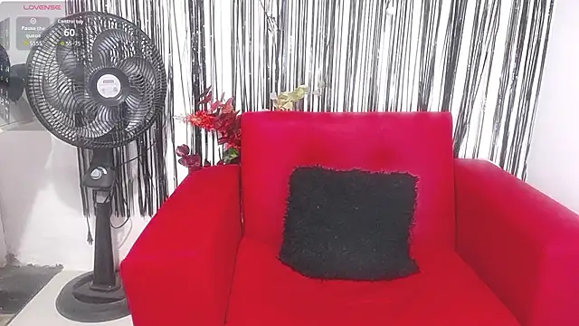 mailyn pym online show from March 12, 1:17 pm