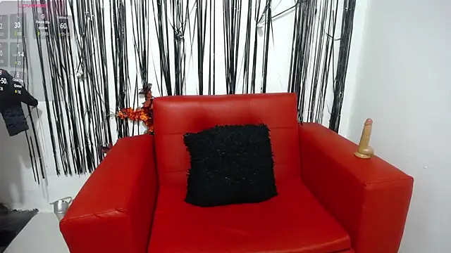 mailyn pym online show from April 20, 2:42 pm