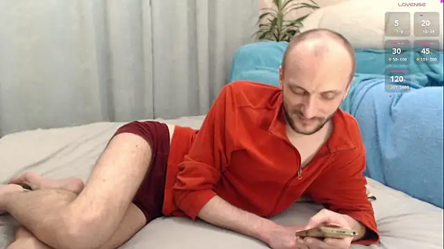Snapshot of edifox089 chatting on June 1, 10:33 pm edifox089 online show from June 1, 10:33 pm