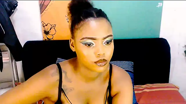 Snapshot of Angel_of_sensuality chatting on April 22, 6:53 pm Angel of sensuality online show from April 22, 6:53 pm