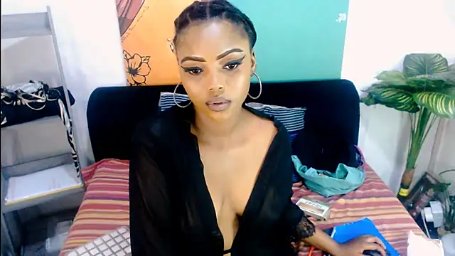 Snapshot of Angel_of_sensuality chatting on May 18, 8:03 pm Angel of sensuality online show from May 18, 8:03 pm