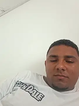 Snapshot of josua0429 chatting on February 19, 7:21 pm josua0429 online show from February 19, 7:21 pm