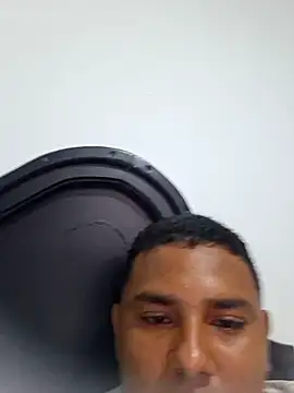 Snapshot of josua0429 chatting on February 22, 11:03 pm josua0429 online show from February 22, 11:03 pm